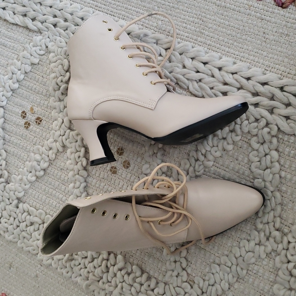 FunTasma Victorian booties size 7